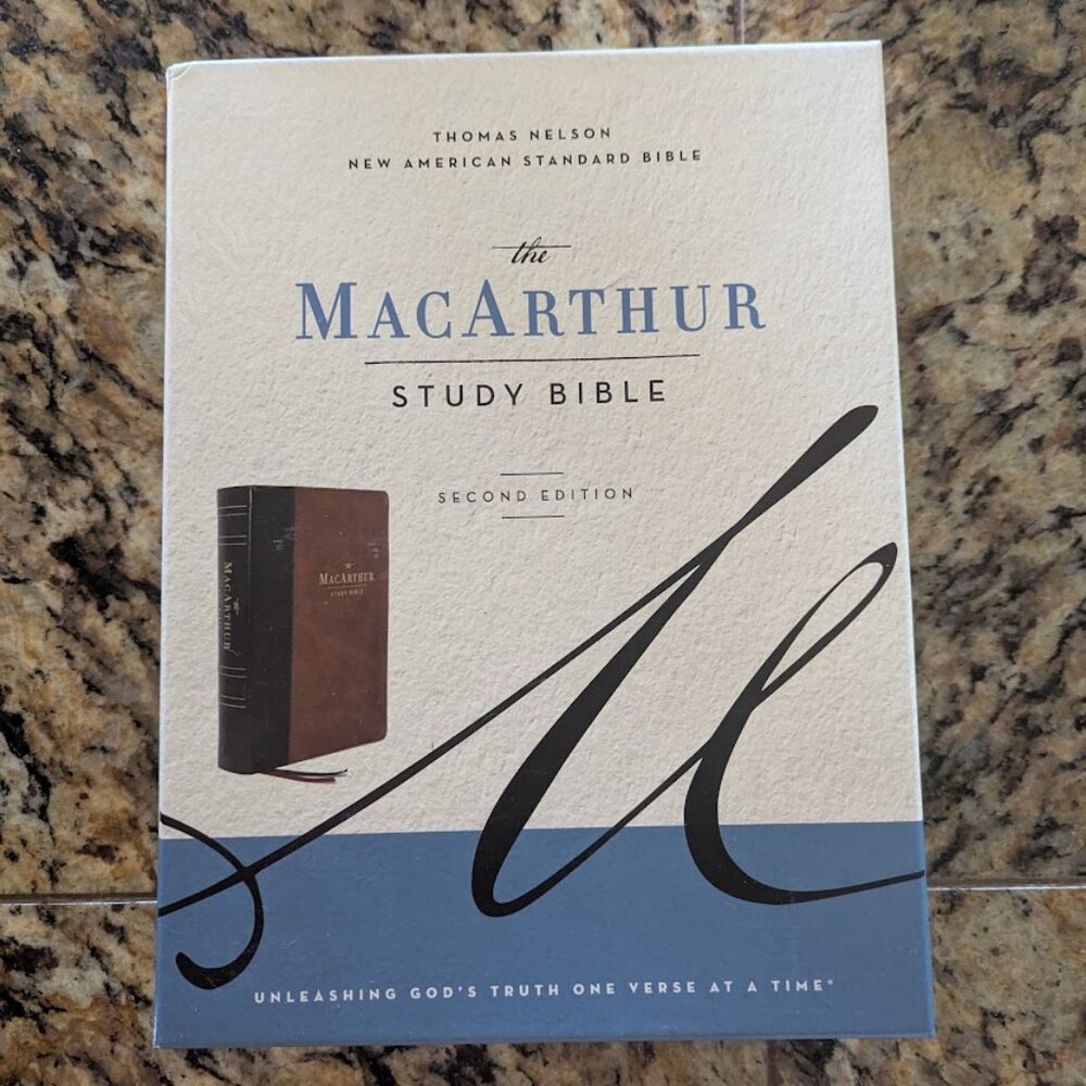 NKJV, The MacArthur Study Bible, 2nd Edition, Leathersoft, Brown, Comfort Print